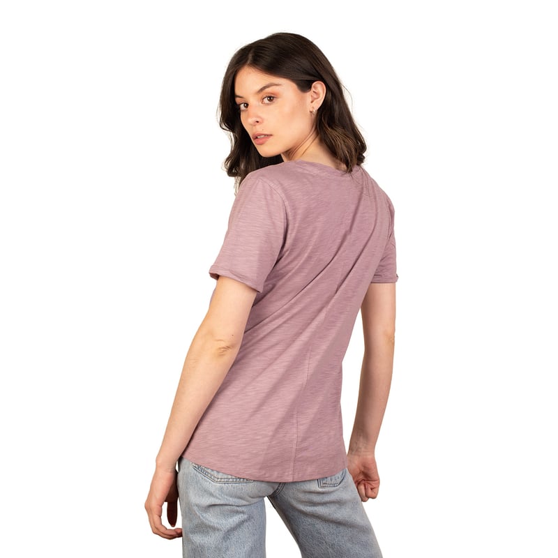 POLERA TARA ESCOTE EN V SUSTENTABLE LENGA® - 2