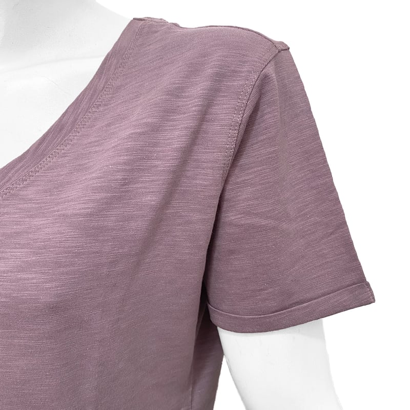POLERA TARA ESCOTE EN V SUSTENTABLE LENGA® - 6