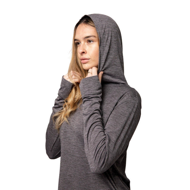 POLERA MUJER GRIT-DRY MANGA LARGA CON CAPUCHA NAYLA LENGA UPF+50 - 3