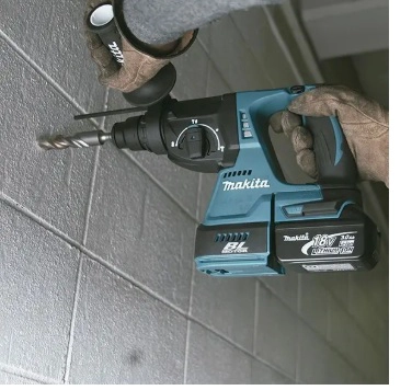 ROTOMARTILLO 24MM INALAMBRICO 18V SDS-PLUS MAKITA DHR242 5 AH - 6