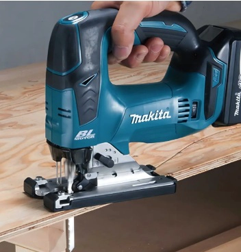 SIERRA CALADORA INALAMBRICA MAKITA DJV182Z PARA MADERA - 4
