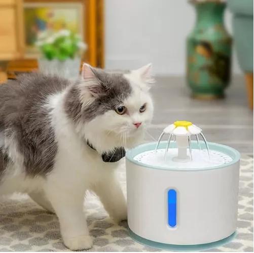 BEBEDERO TIPO FUENTE PARA PERROS Y GATOS CON FILTRO Y PURIFICACIÓN PARA MASCOTAS, COLOR BLANCO - 6