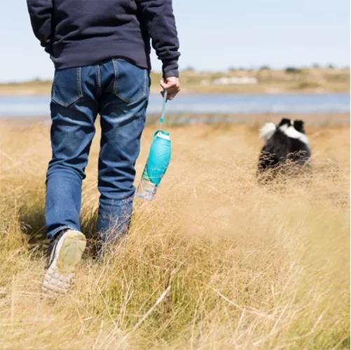 BOTELLA DE AGUA PORTÁTIL PARA MASCOTAS FÁCIL DE BEBER COLOR AZUL - 8