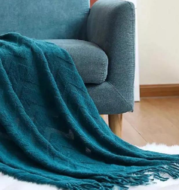 MANTA DECORATIVA TEJIDA PARA SILLÓN Y PIECERA CAMA COLOR AZUL - 2