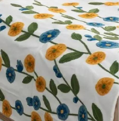 PIECERA BORDADA + 2 FUNDAS DE COJÍN DISEÑO FLORAL 3 COLOR BLANCO - 1
