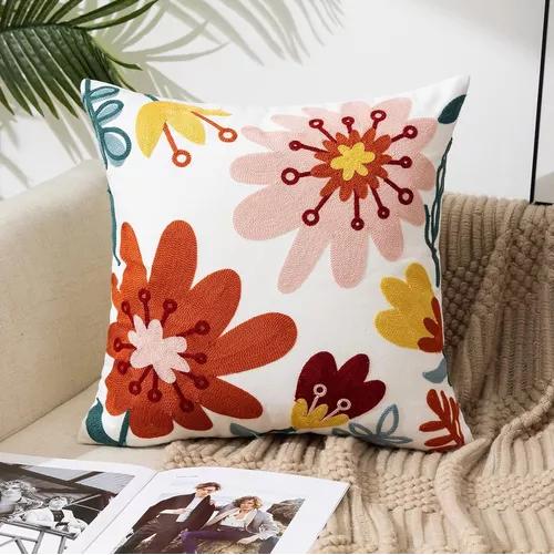 PACK DE 4 FUNDAS PARA COJINES SIN RELLENO CON DISEÑOS BORDADOS MULTICOLORIDO - 4