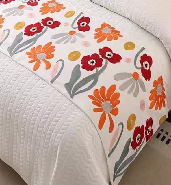 PIECERA BORDADA PARA CAMA SIN FUNDAS DE COJÍN DISEÑO 4 COLOR CREMA - 3