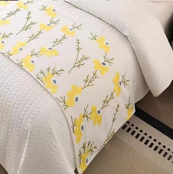PIECERA BORDADA PARA CAMA SIN FUNDAS DE COJÍN DISEÑO 7 COLOR CREMA - 3