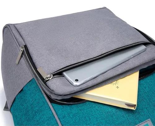 MOCHILA PARA NOTEBOOK KOLKE IMPERMEABLE CON PUERTO USB AZUL PETRÓLEO - 2