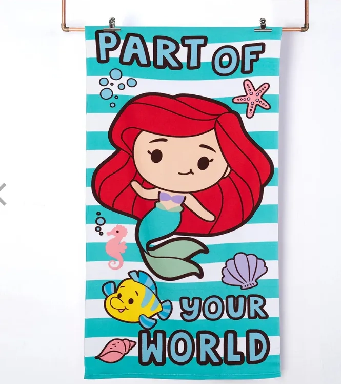 TOALLA DE BAÑO O PLAYA INFANTIL 70X140 CM CON BOLSO MASHINI COLOR BLANCO PRINCESA ARIEL - 1