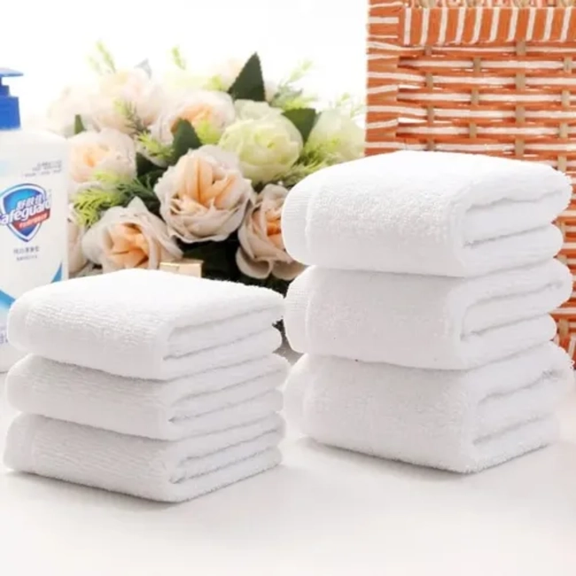 TOALLA HOMEY BLANCA PREMIUM 70X140 CM - 4