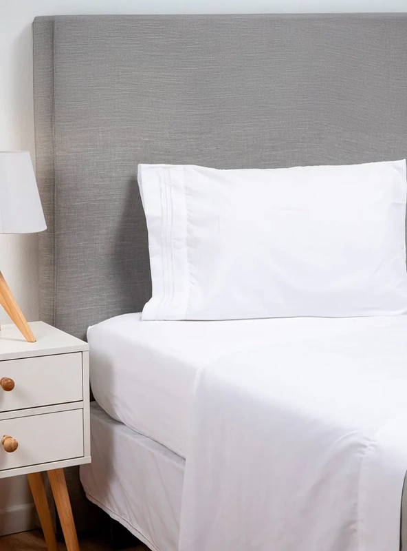SABANA 1800 HOTEL ULTRA SUAVE + FUNDA BORDADA - 2