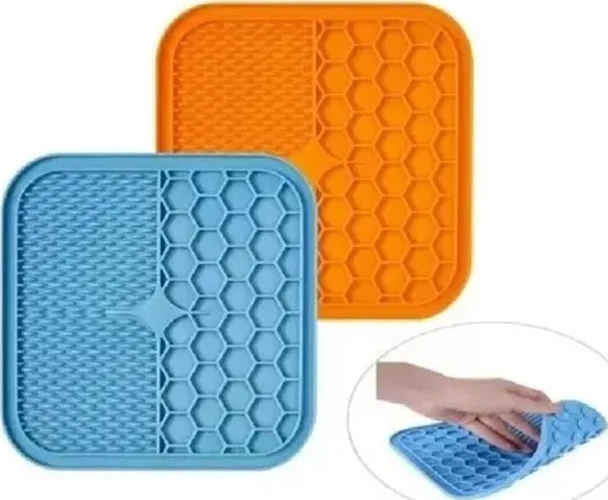 LICK MAT ALFOMBRA INTERACTIVA MASCOTAS COLOR AZUL - 1