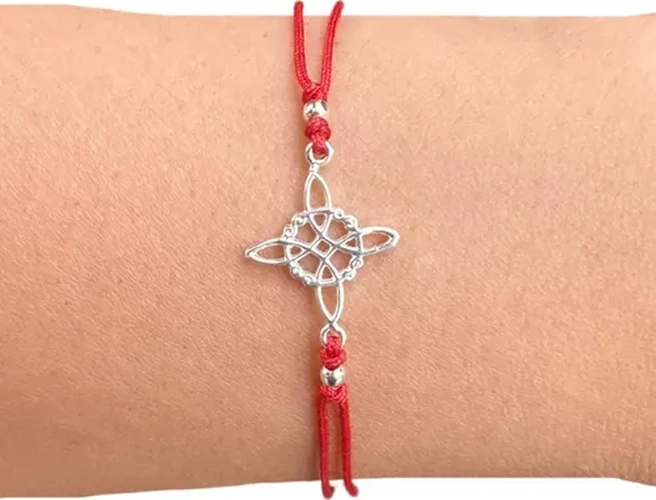 PULSERA NUDO BRUJAS HILO ROJO PLATA FINA - 4