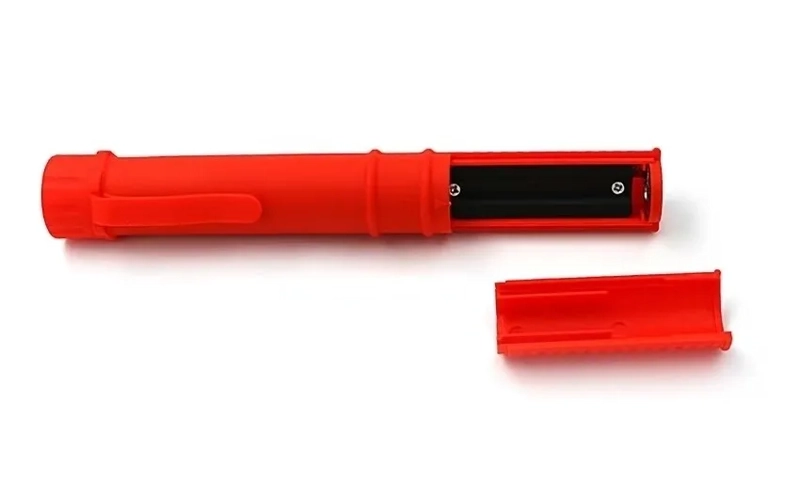 LINTERNA LED COB 2 EN 1 CON IMAN MULTIFUCION BLANCO - 4