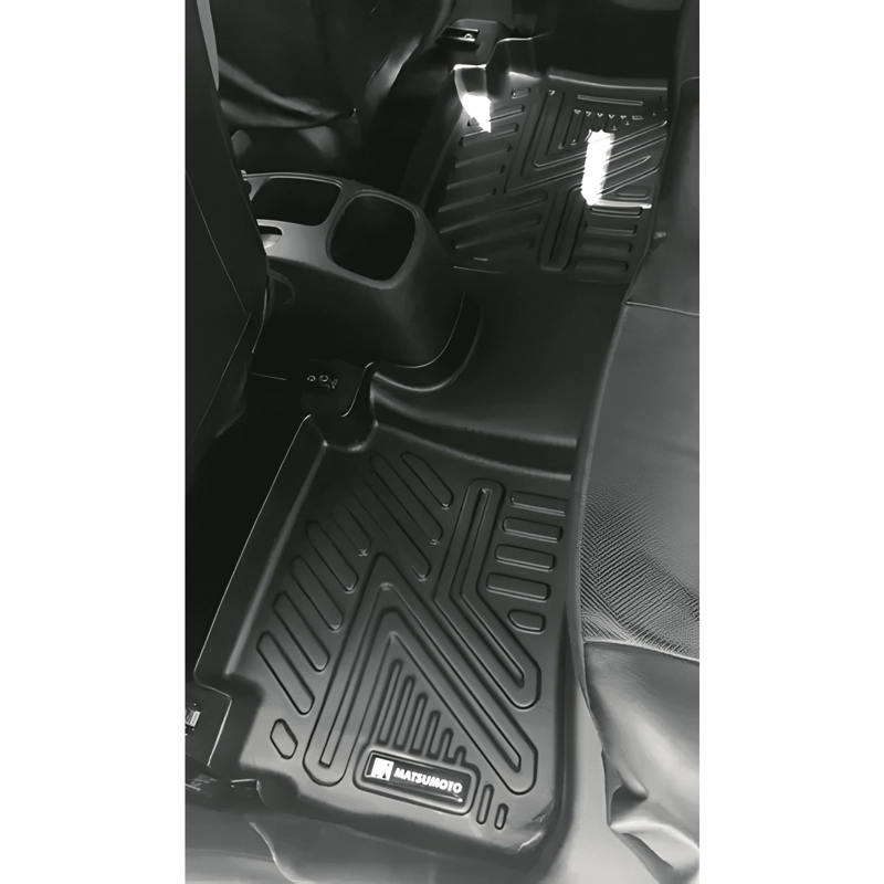 SET DE PISOS CALZA PERFECTO KIA SOLUTO 2025 - 3