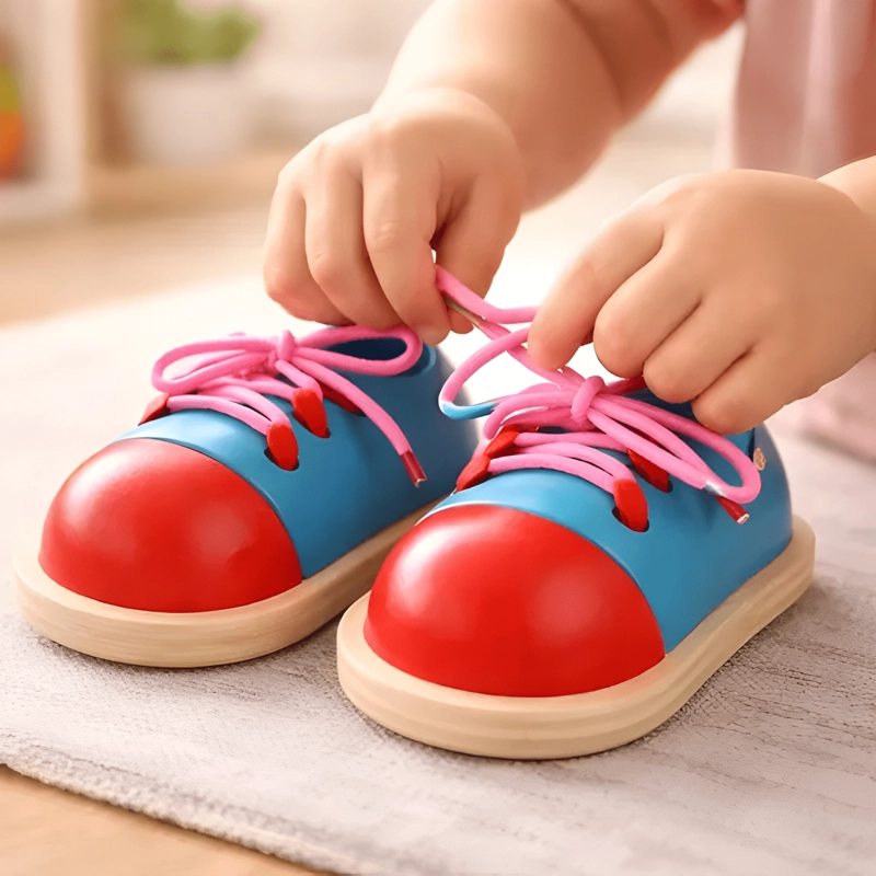 JUEGO DIDACTICO MOTRICIDAD FINA ZAPATOS ENHEBRAR PARA NIÑOS - 2