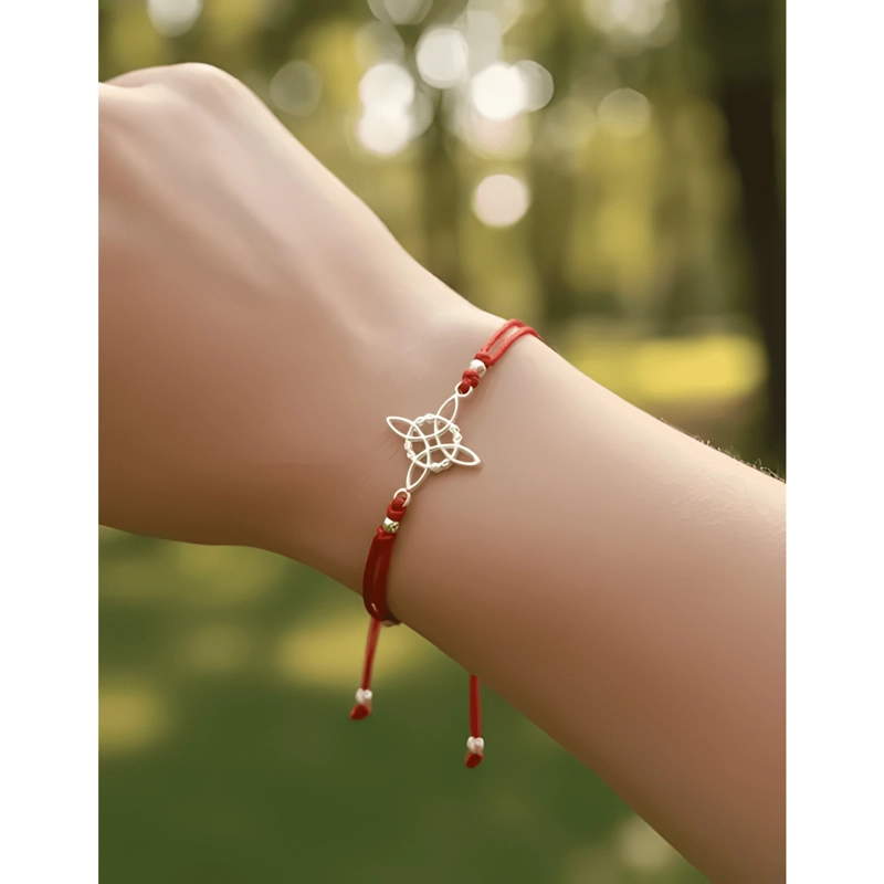 PULSERA NUDO DE BRUJAS HILO PLATA FINA PROTECCION ROJO - 2