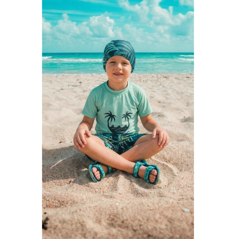 CONJUNTO DE BAÑO NIÑOS JOVENES SHORT POLERA GORRO MANGA CORTA PALMERAS 0062 - 2