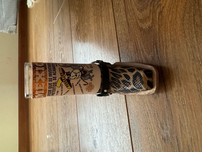 VASO SHOT TEQUILERO CON BOTA FORRO CUERO ORIGINAL MEXICANO D - 1