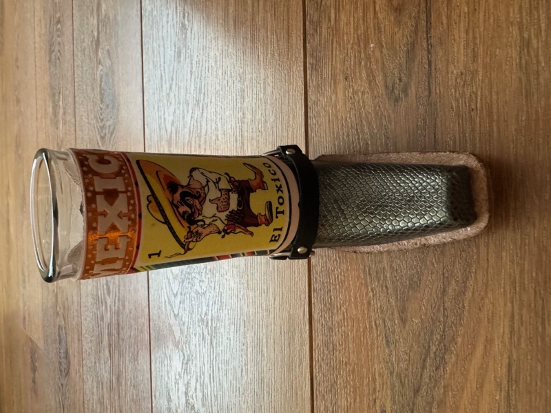 VASO SHOT TEQUILERO CON BOTA FORRO CUERO ORIGINAL MEXICANO F - 1