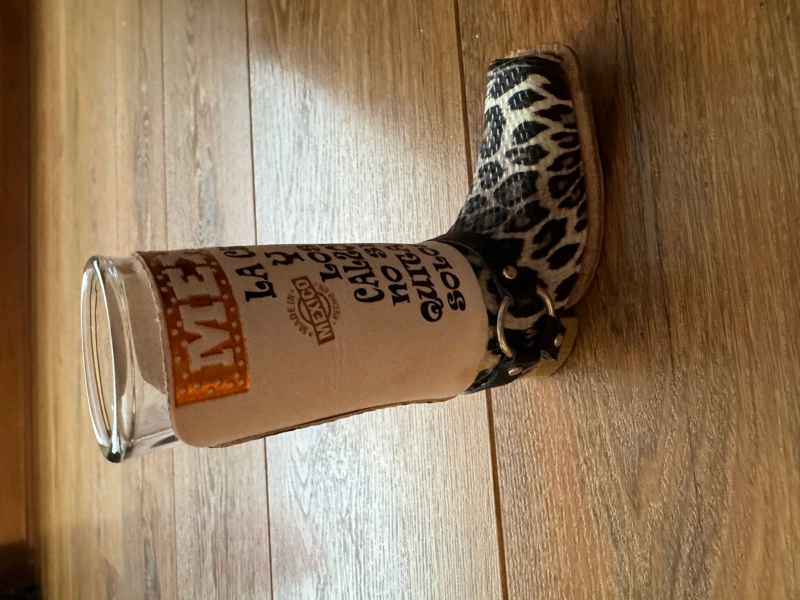 VASO SHOT TEQUILERO CON BOTA FORRO CUERO ORIGINAL MEXICANO L - 2
