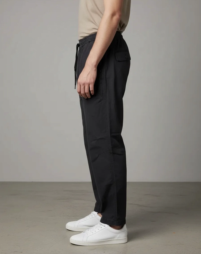 PANTALON CASUAL NEGRO HOMBRE ELASTICA PULL&BEAR TALLA L (USADO) - 1