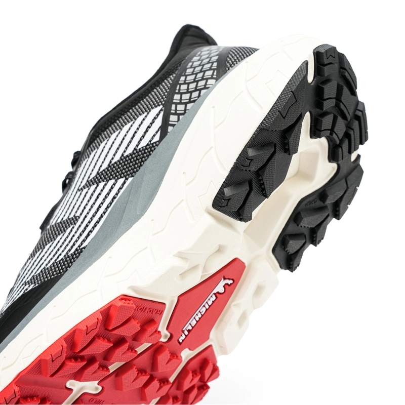 ZAPATILLA TRAIL RUNNING HOMBRE COLOR NEGRO Y ROJO MICHELIN AW05 - 6