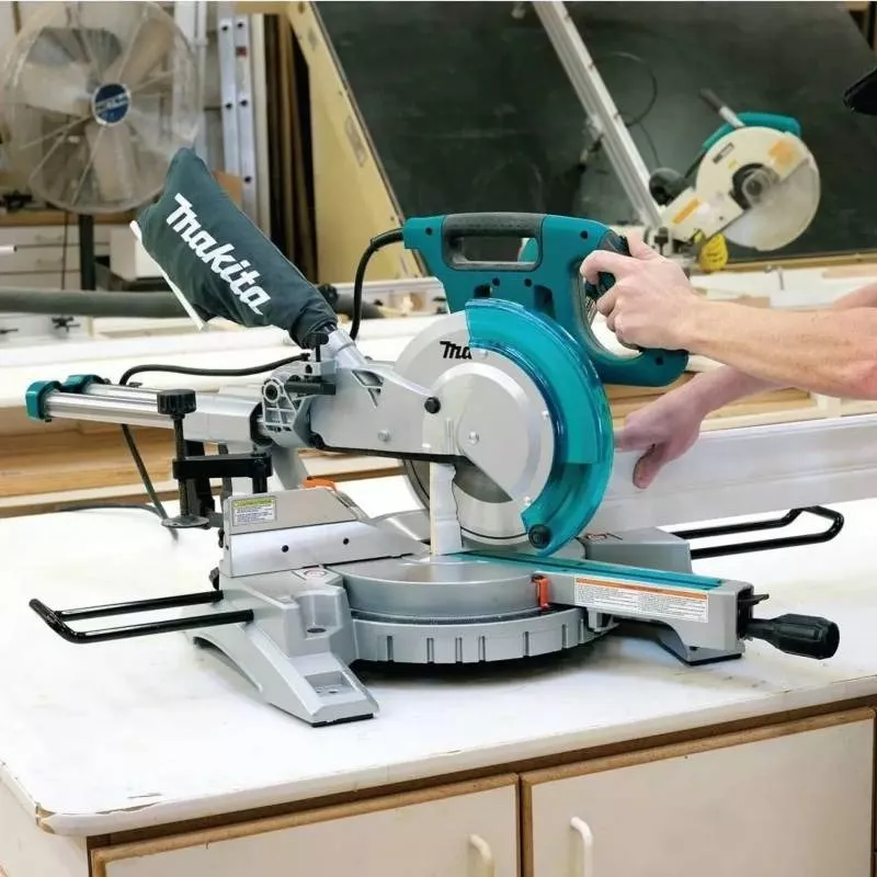 SIERRA INGLETEADORA TELESCOPICA DE 10 1.650W MAKITA LS1018L - 5