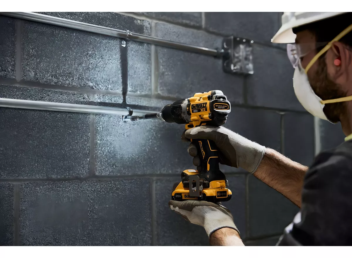 TALADRO PERCUTOR INALAMBRICO S/BAT XR DEWALT 20V DCD805B - 3