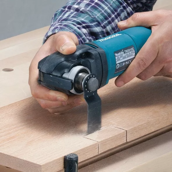 MULTIHERRRAMIENTA 320W MAKITA TM3000C MALETA PLÁSTICA Y CAJA - 2