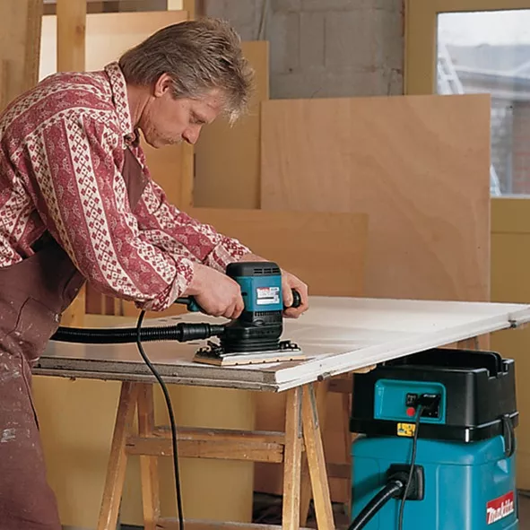 LIJADORA ORBITAL 600W 6,000 ORBITAS X MIN MAKITA 9046 - 3