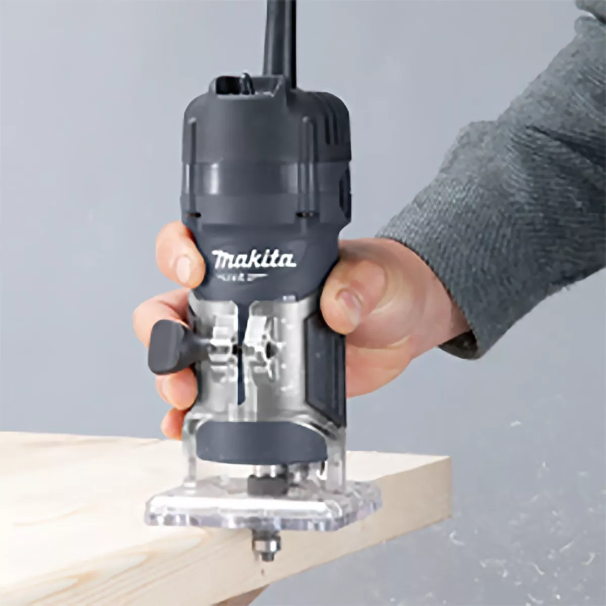 FRESADORA MAKITA M3700G 530W 220V - 3