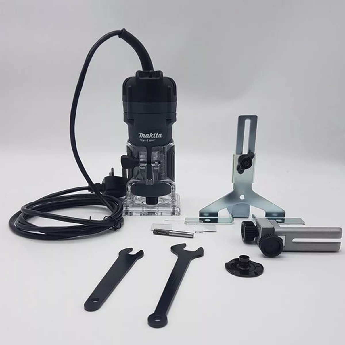 FRESADORA MAKITA M3700G 530W 220V - 4