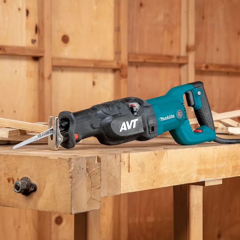 SIERRA SABLE 1510W MAKITA JR3070CT - 4