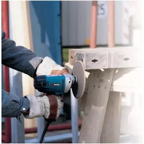 LIJADORA DE DISCO 7 550W 4700RPM MAKITA GV7000 - 3