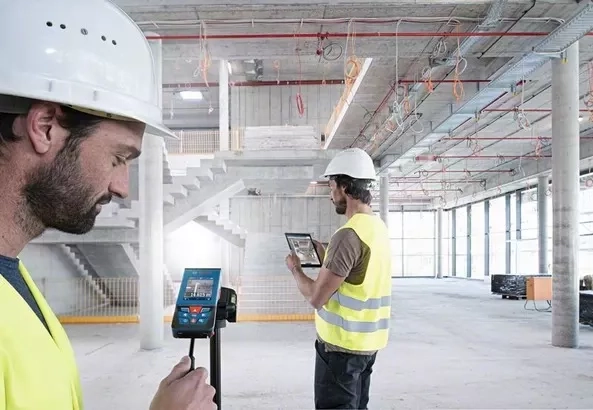 MEDIDOR LÁSER BOSCH GLM 100-25 C ALCANCE 100M CON BLUETOOTH - 4