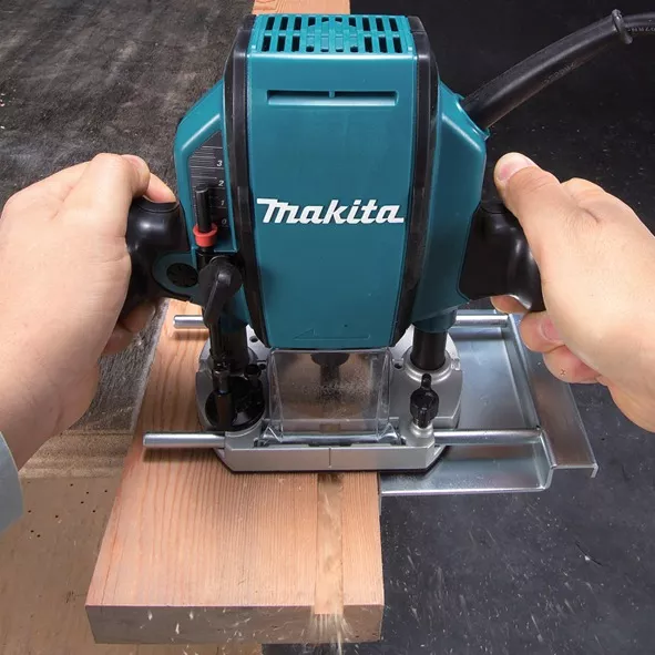 FRESADORA REBAJADORA 3/8 900W 27000 RPM MAKITA RP0900 - 3