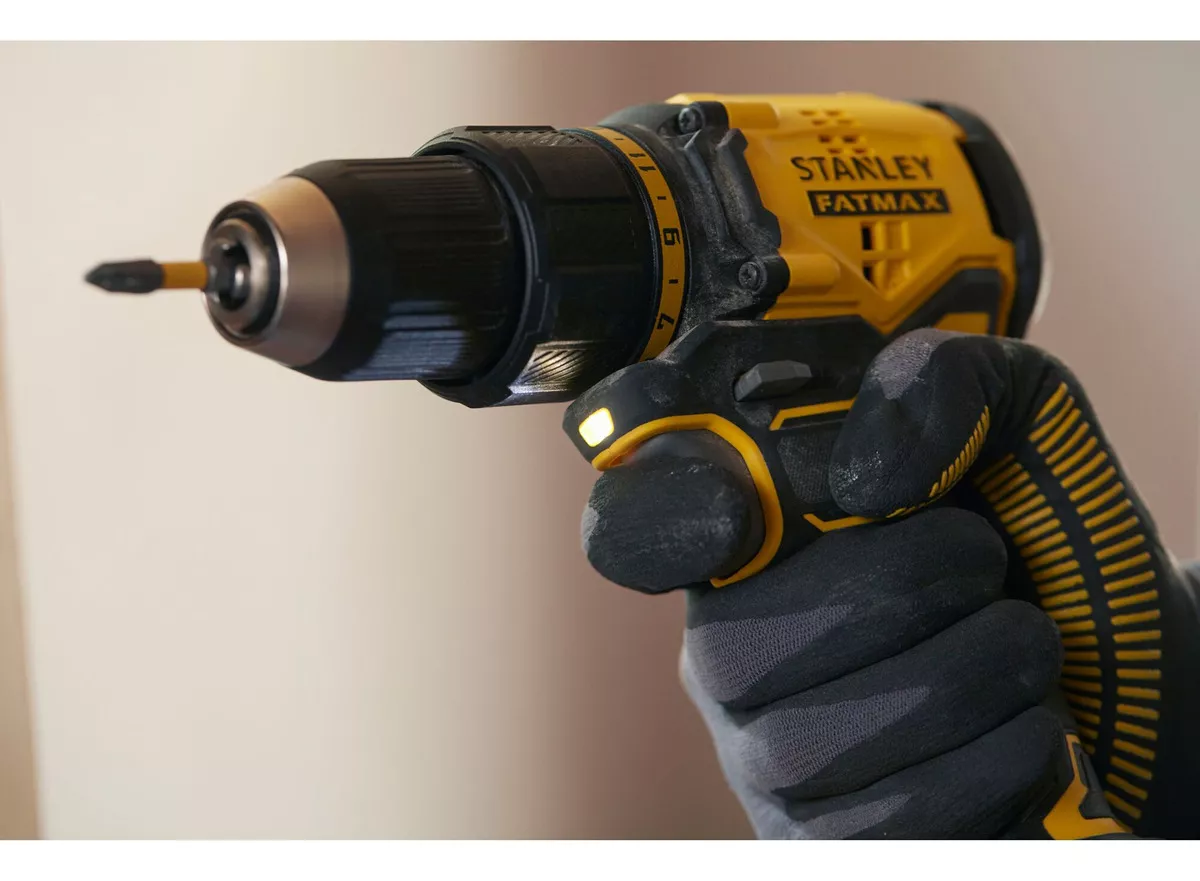 KIT TALADRO ATORNILLADOR 20V 13MM STANLEY + MALETIN + ACCESORIOS SBD710C2K - 4