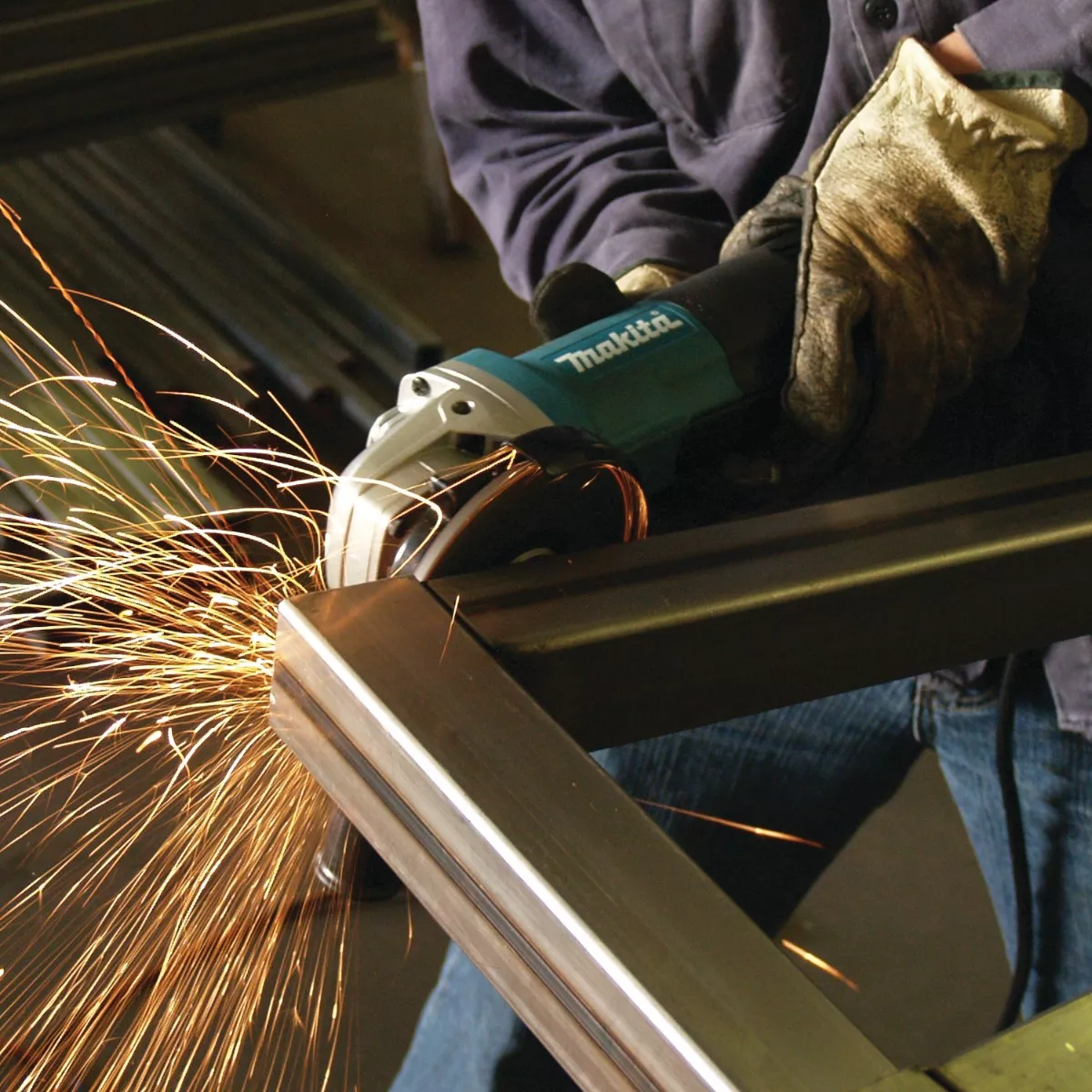 ESMERIL ANGULAR ELÉCTRICO 115MM 1400W MAKITA 9564PCV - 5