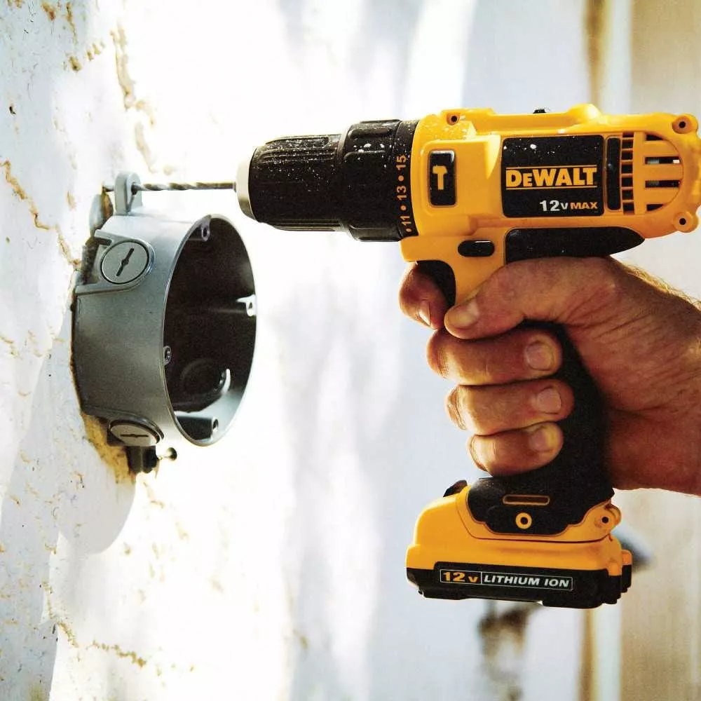 TALADRO PERCUTOR INALÁMBRICO DE 10MM 12V DEWALT DCD716D2-B2 - 5