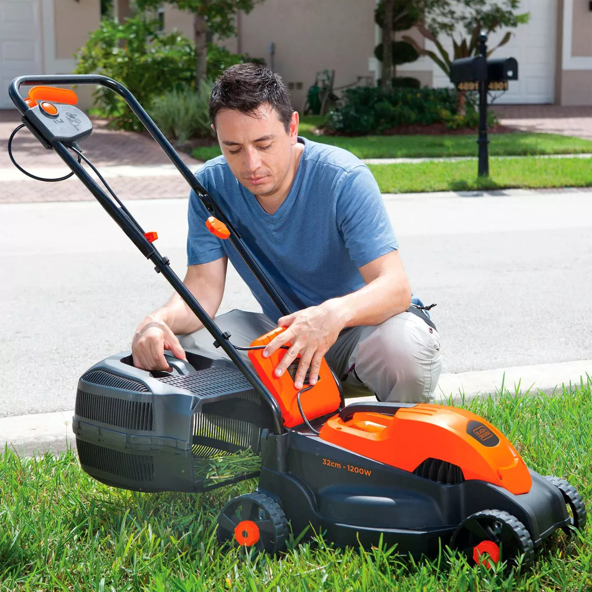 CORTACÉSPED BLACK+DECKER 1000 W GR1000-B2C COLOR NARANJA - 4