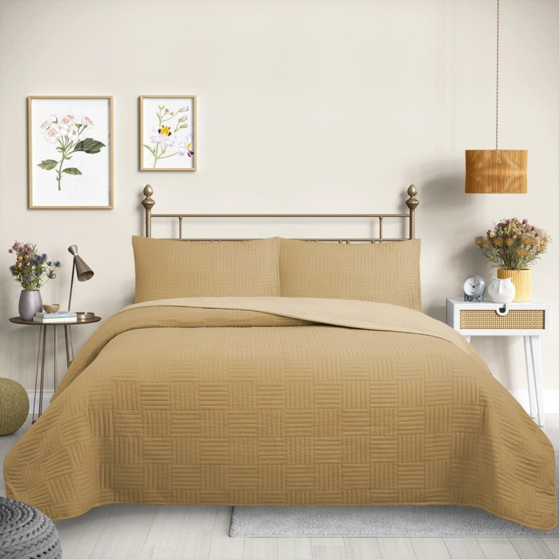 CUBRECAMA QUILT REVERSIBLE 1,5 PLAZAS COLOR AMARILLO TRAMA COLLECTION - 1