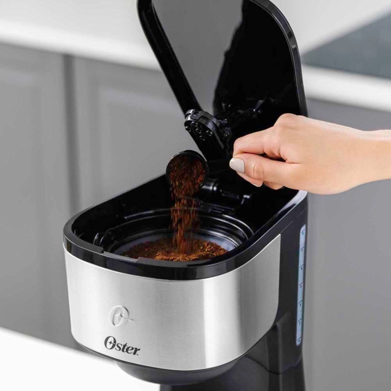 CAFETERA PROGRAMABLE OSTER® 8 TAZAS EN ACERO INOXIDABLE BVSTDC10SS - 4