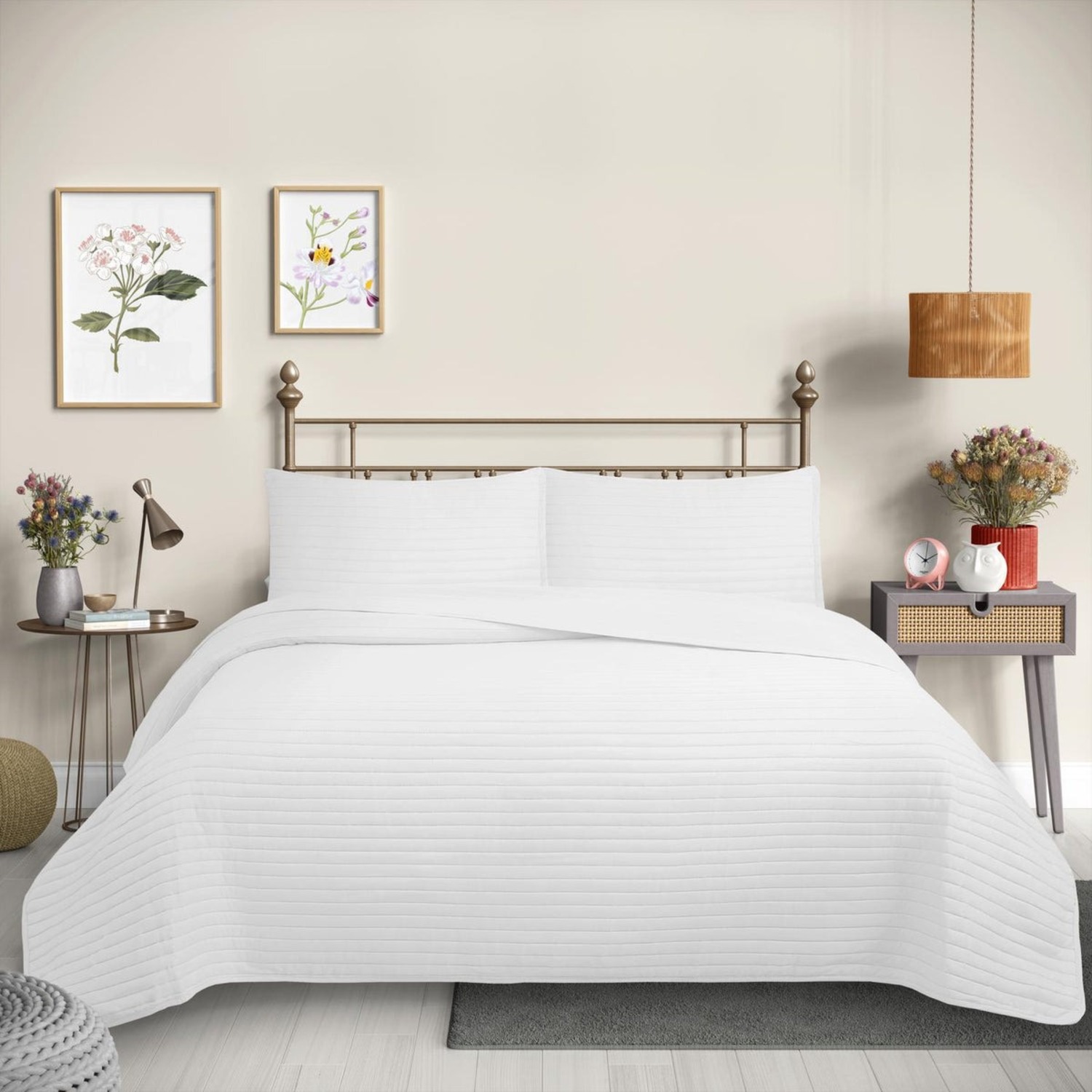 CUBRECAMA QUILT REVERSIBLE 1,5 PLAZAS COLOR BLANCO LINES COLLECTION MARTINE - 1