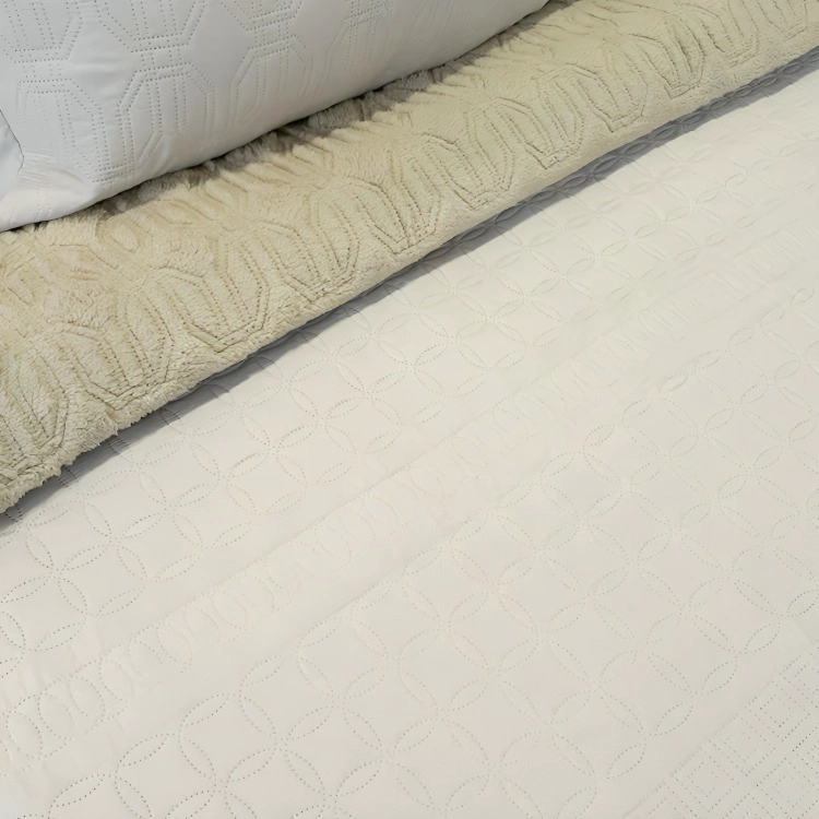 QUILT HOTPRESS VIENA CON SHERPA 1.5 PLAZAS / BEIGE – DORAL - 3