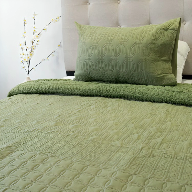 QUILT HOTPRESS VIENA CON SHERPA 1.5 PLAZAS / VERDE OLIVA – DORAL - 1