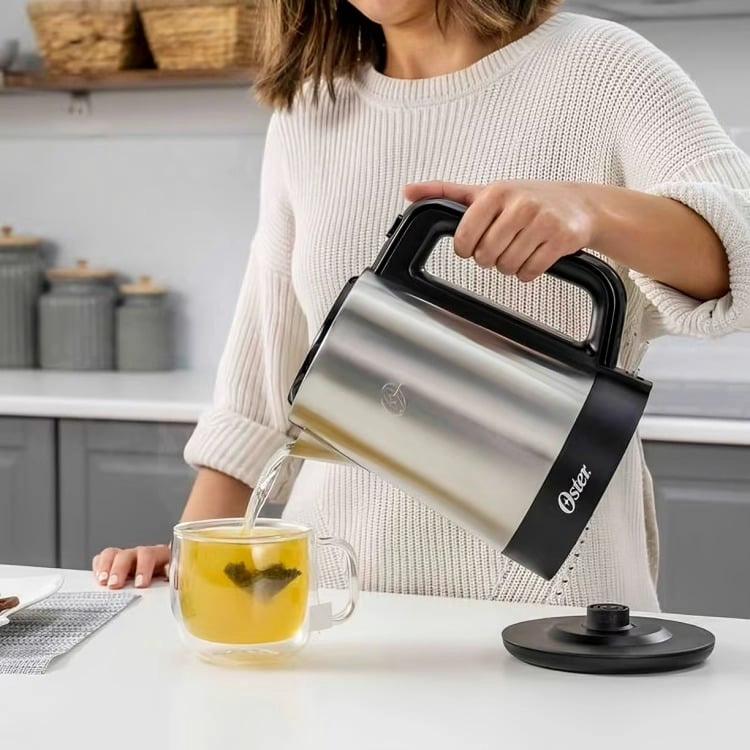 HERVIDOR ELE CTRICO OSTER® DE ACERO INOXIDABLE 1700 ML  BVSTKE671 - 2
