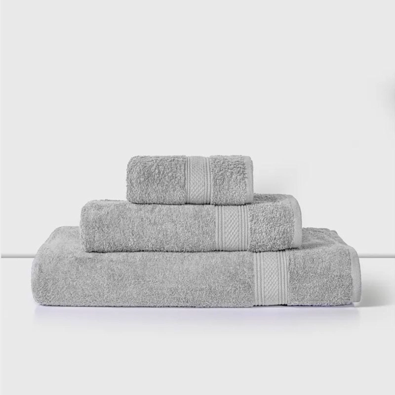 TOALLA DE BAÑO 100% ALGODON 450 GRS. 70×140 CM / GRIS – AMERICAN FAMILY BY CANNON - 1