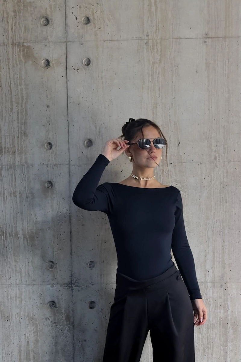 LENI BODY NEGRO - 3